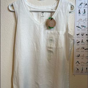 V neck tank. NWT.